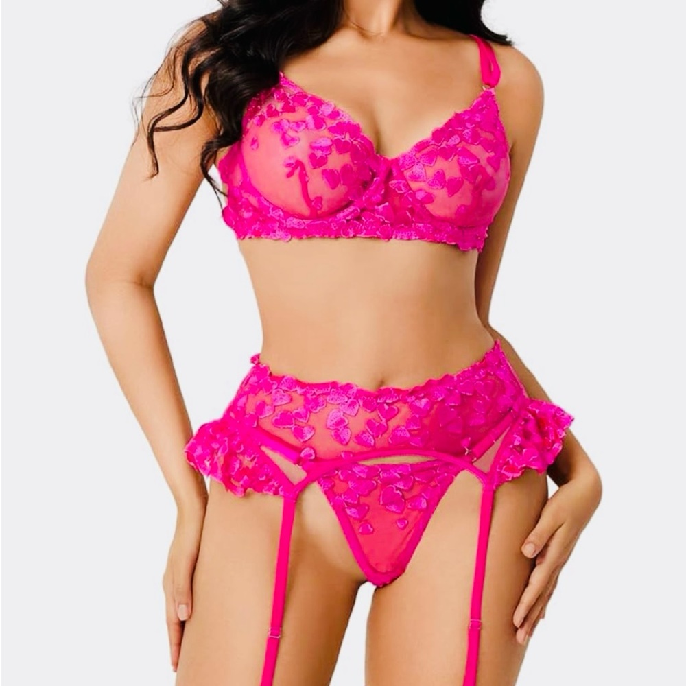 🔥Kaei & Shi Lace and Ruffled Lingerie Set with Garter Belt, Size S Lingerie🔥